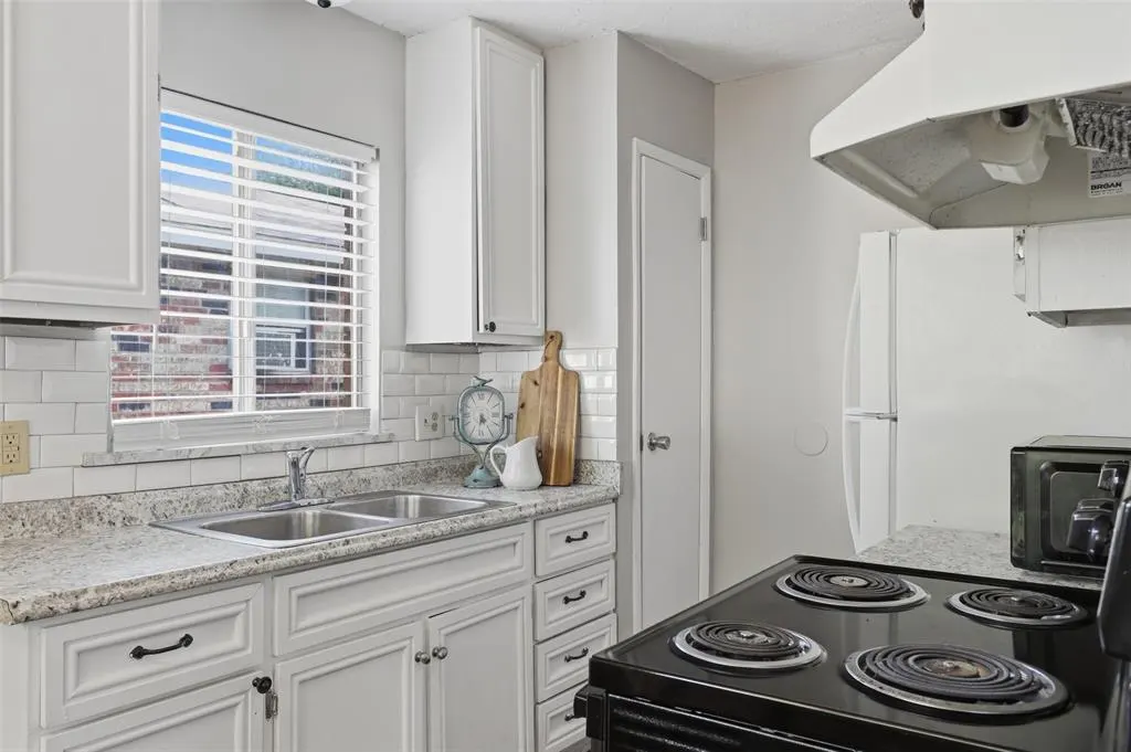 Photo 6 — 905 Craig Drive, Oklahoma City, OK 73160