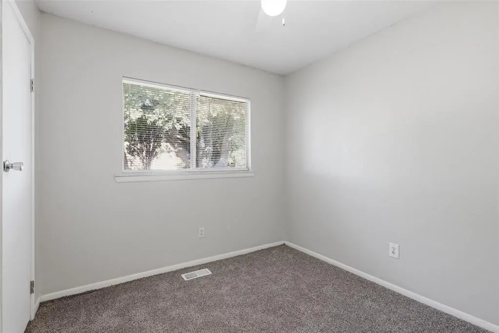 Photo 13 — 905 Craig Drive, Oklahoma City, OK 73160