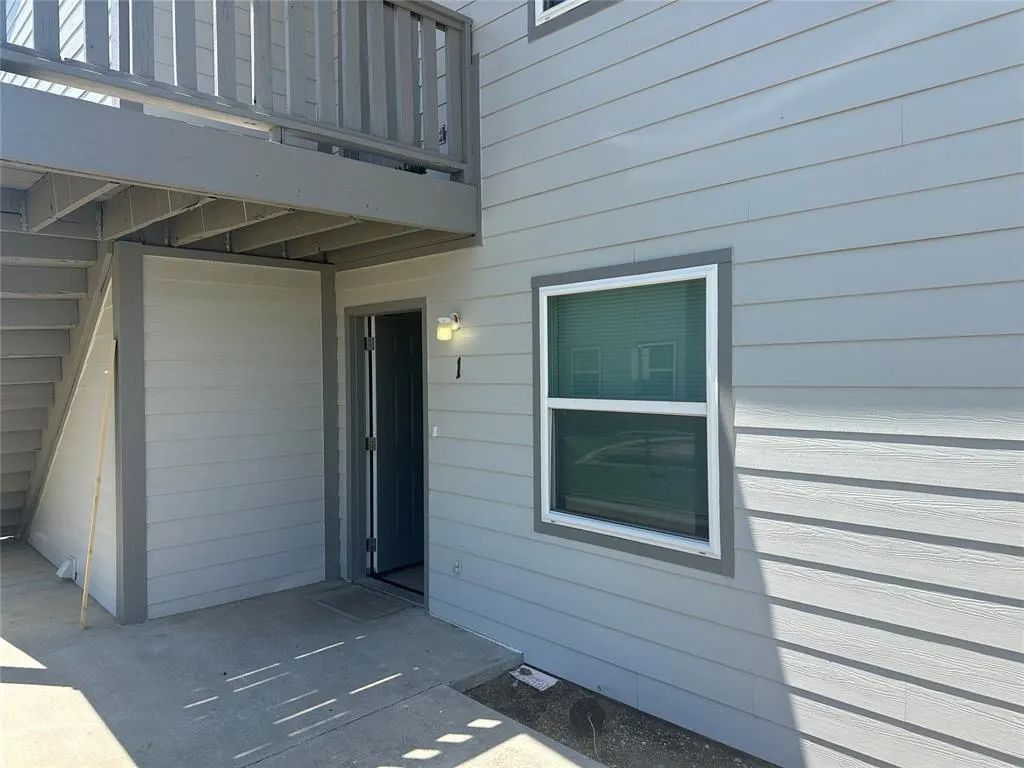 Front exterior — 1816 Wren Street 1, Norman, OK 73069