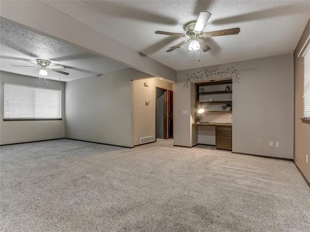 Photo 5 — 1048 NW 6th Place, Moore, OK 73160