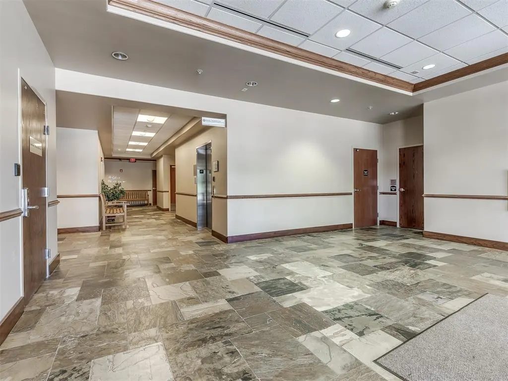 Photo 4 — 3101 W Tecumseh Road 103, Norman, OK 73072