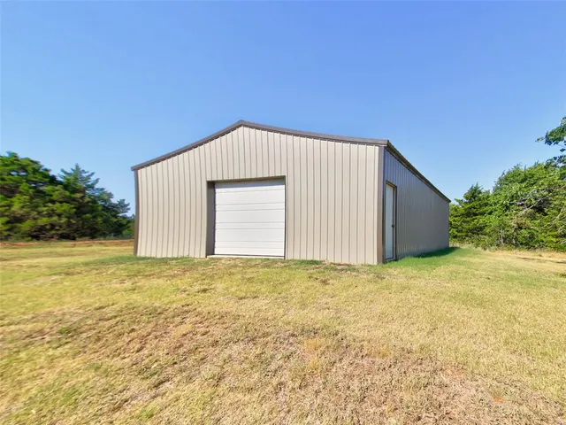 Photo 7 — 11573 Ward Road, Edmond, OK 73034