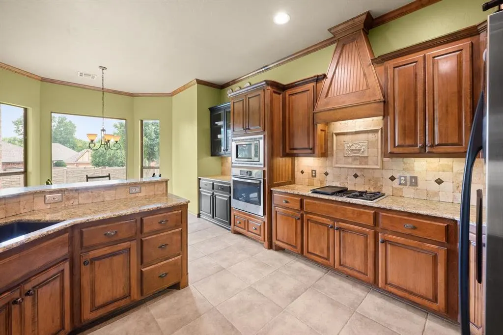 Photo 13 — 1632 Deer Park Drive, Edmond, OK 73003