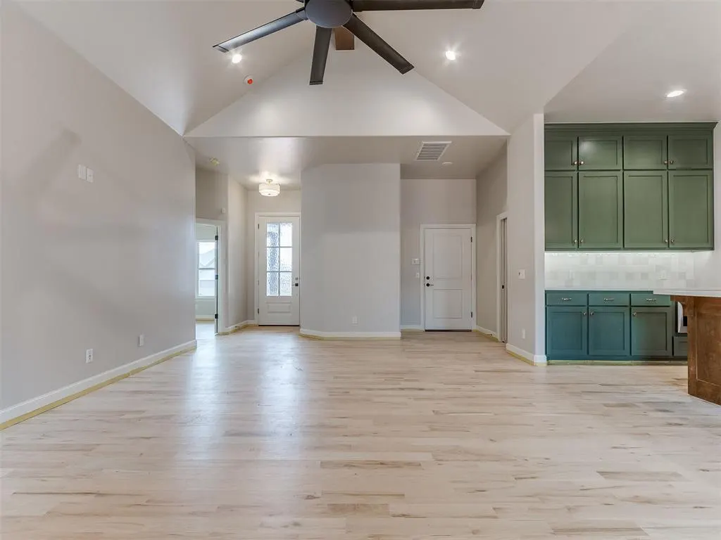 Photo 10 — 9328 SW 42nd Street, Oklahoma City, OK 73179