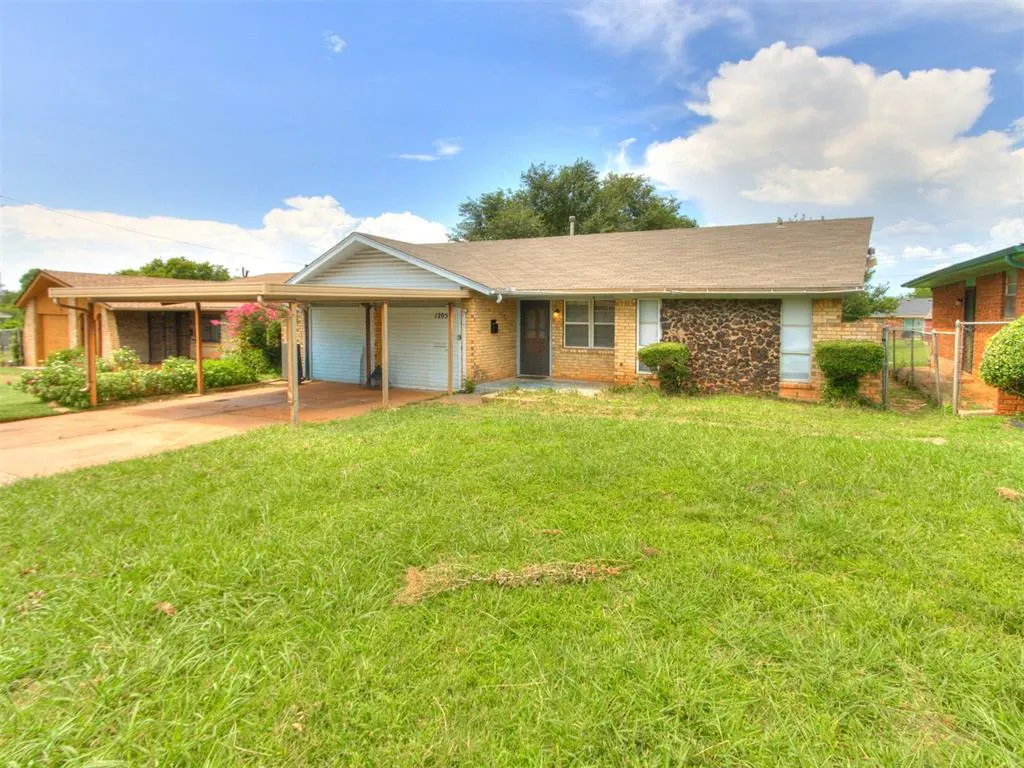 Photo 2 — 1205 E Madison Street, Oklahoma City, OK 73111