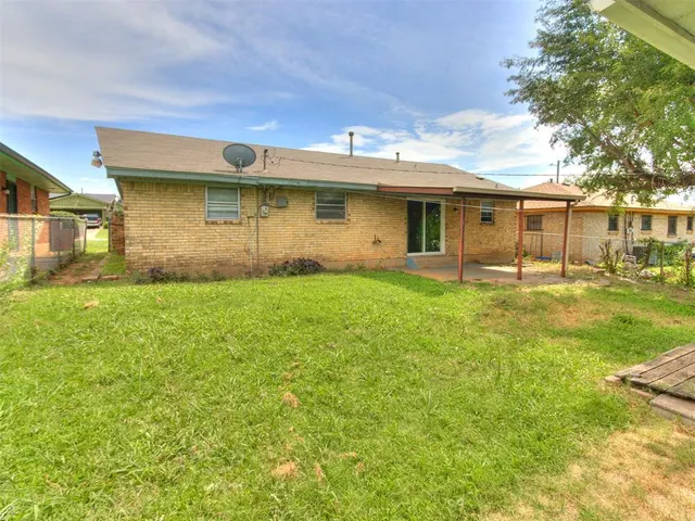Photo 6 — 1205 E Madison Street, Oklahoma City, OK 73111