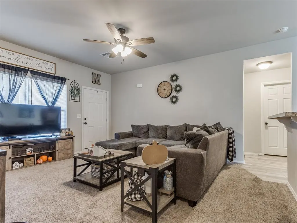 Photo 5 — 4353 Winding Brook, Harrah, OK 73045