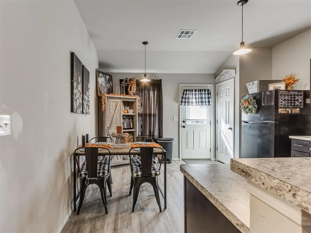 Photo 10 — 4353 Winding Brook, Harrah, OK 73045