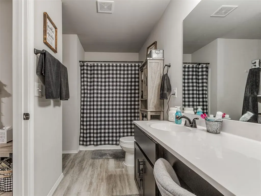 Photo 15 — 4353 Winding Brook, Harrah, OK 73045
