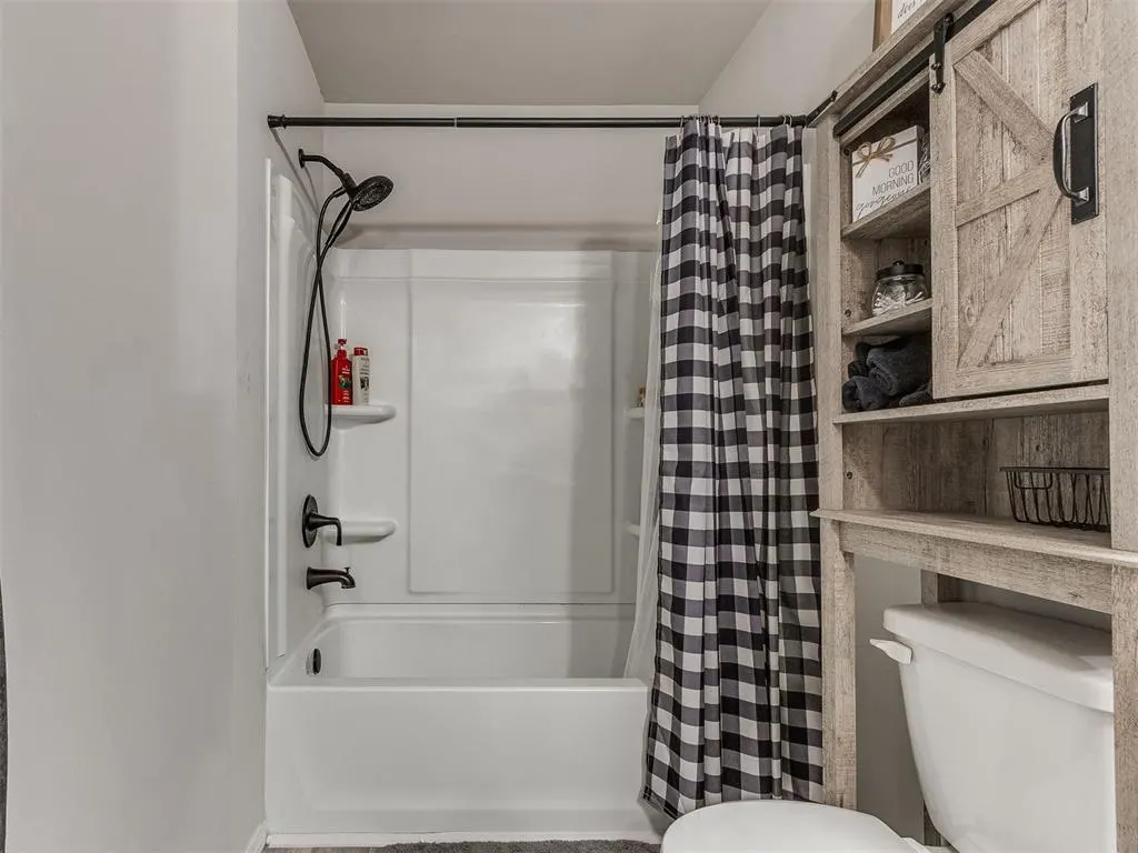 Photo 16 — 4353 Winding Brook, Harrah, OK 73045