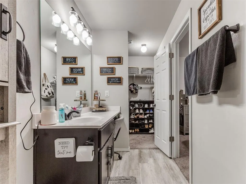 Photo 17 — 4353 Winding Brook, Harrah, OK 73045
