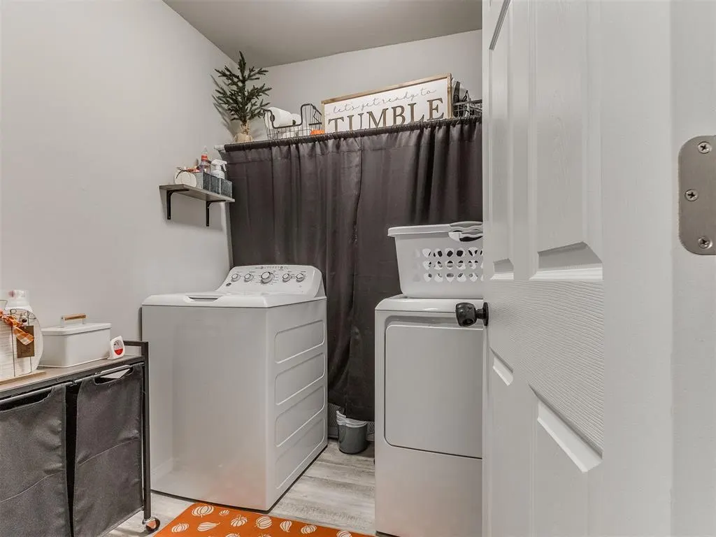 Photo 18 — 4353 Winding Brook, Harrah, OK 73045