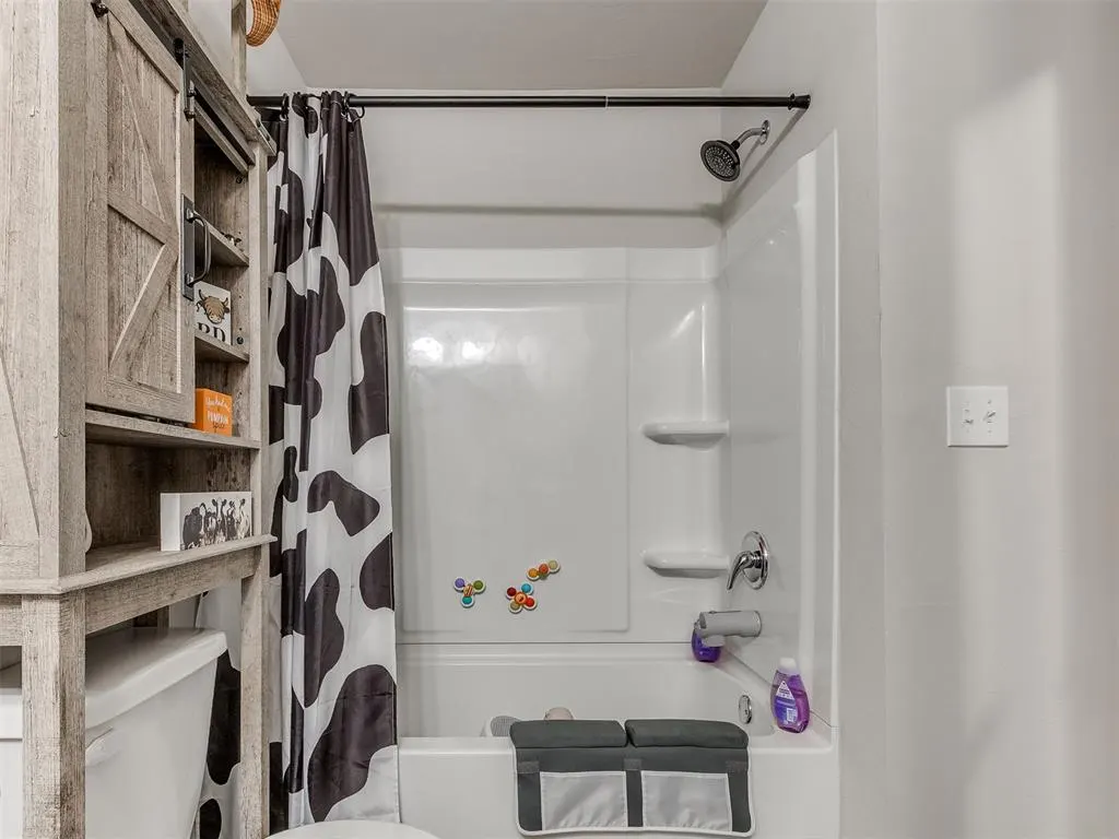 Photo 25 — 4353 Winding Brook, Harrah, OK 73045