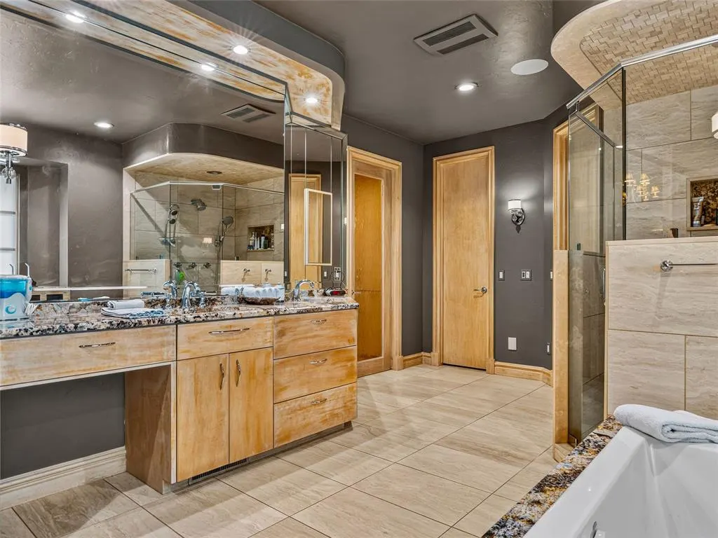 Photo 30 — 12505 Bocage Drive, Oklahoma City, OK 73142