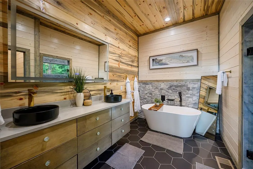 Photo 11 — 236 Moonshiner Springs Trail, Broken Bow, OK 74728
