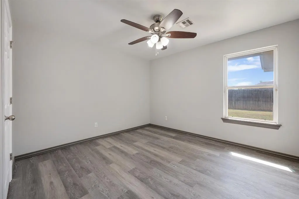Photo 16 — 909 Greenfield Avenue, Yukon, OK 73099