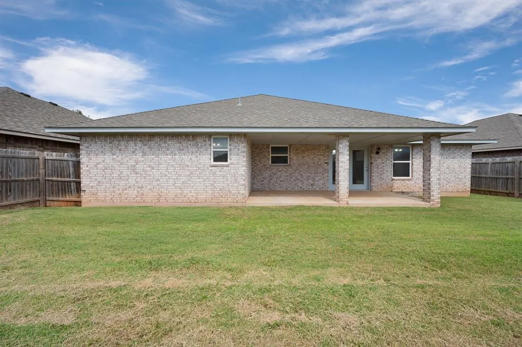 Photo 36 — 909 Greenfield Avenue, Yukon, OK 73099