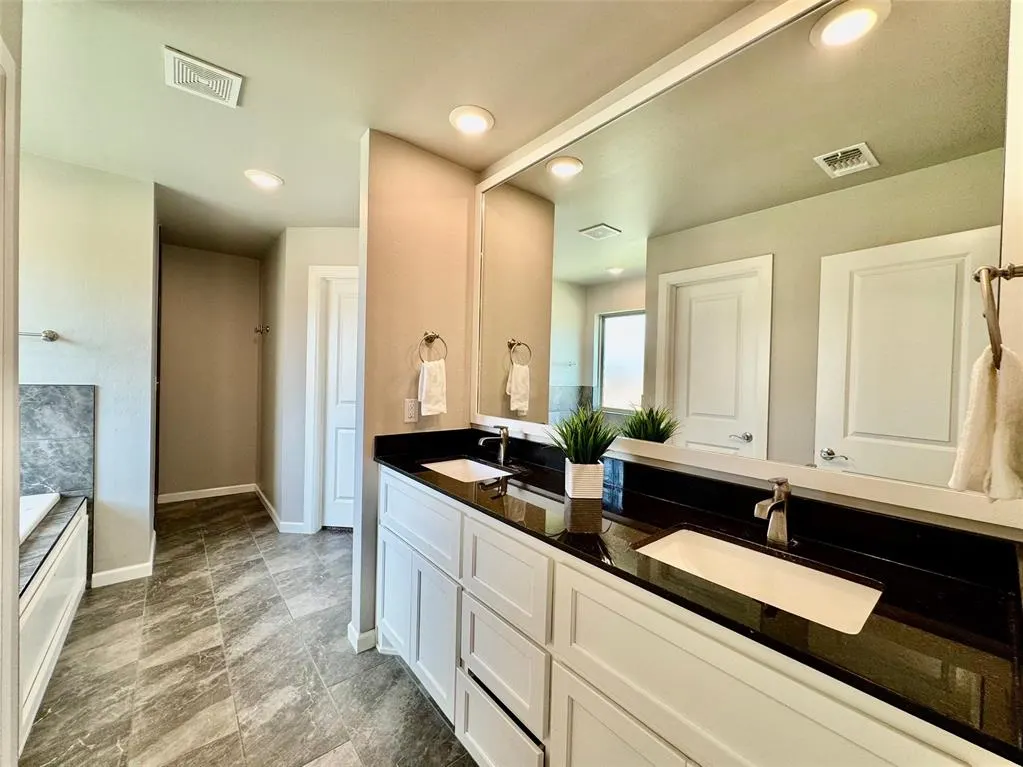 Photo 27 — 633 Texoma Drive, Edmond, OK 73025