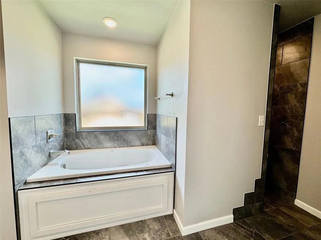 Photo 28 — 633 Texoma Drive, Edmond, OK 73025