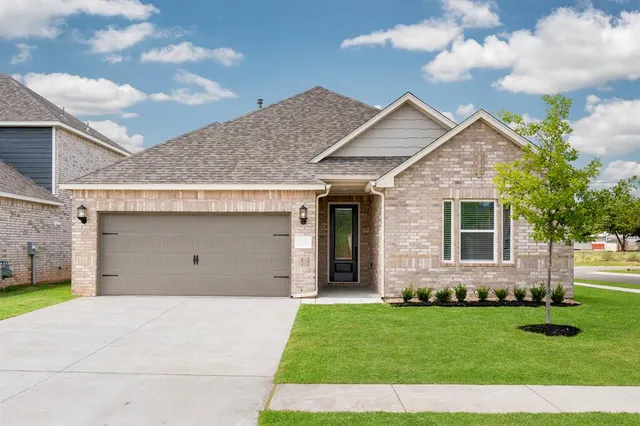 Front exterior — 3108 Adelyn Terrace, Yukon, OK 73099