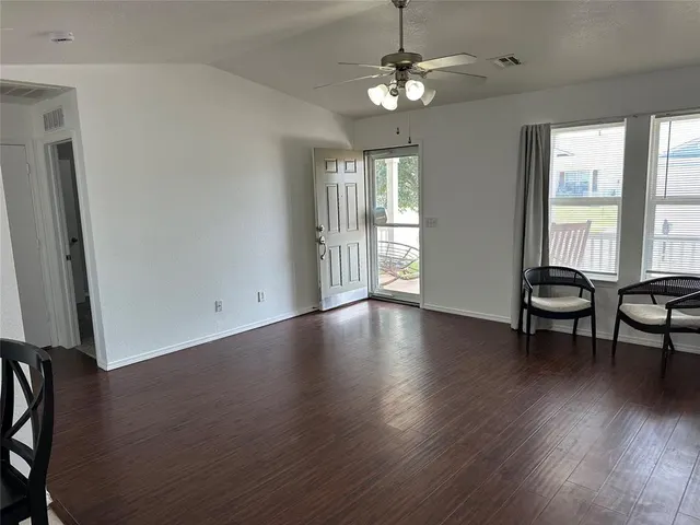 Photo 5 — 501 Poppy Lane, Norman, OK 73069