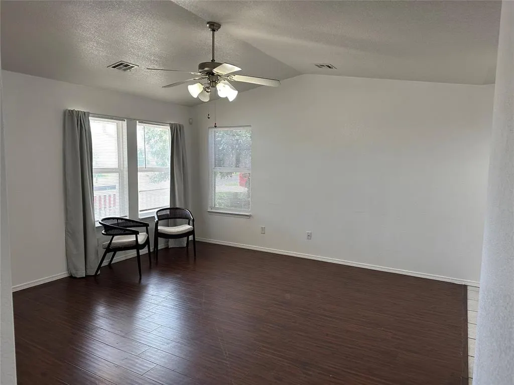 Photo 8 — 501 Poppy Lane, Norman, OK 73069