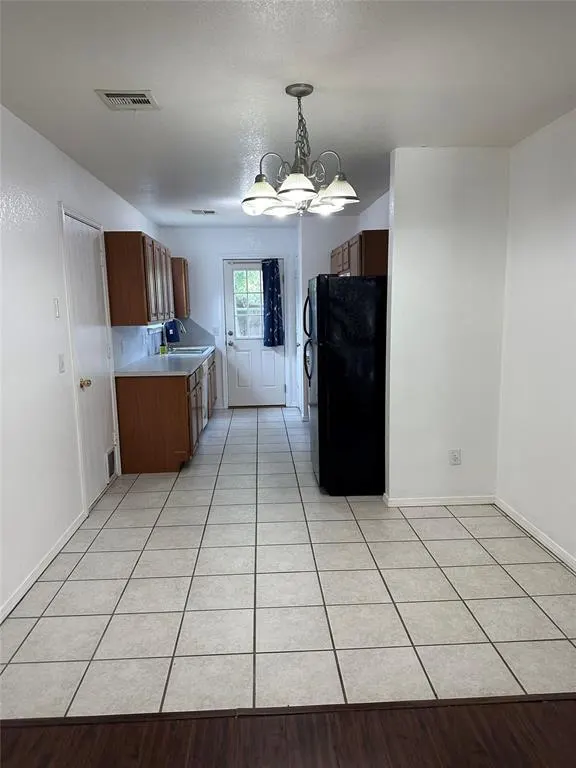 Photo 11 — 501 Poppy Lane, Norman, OK 73069