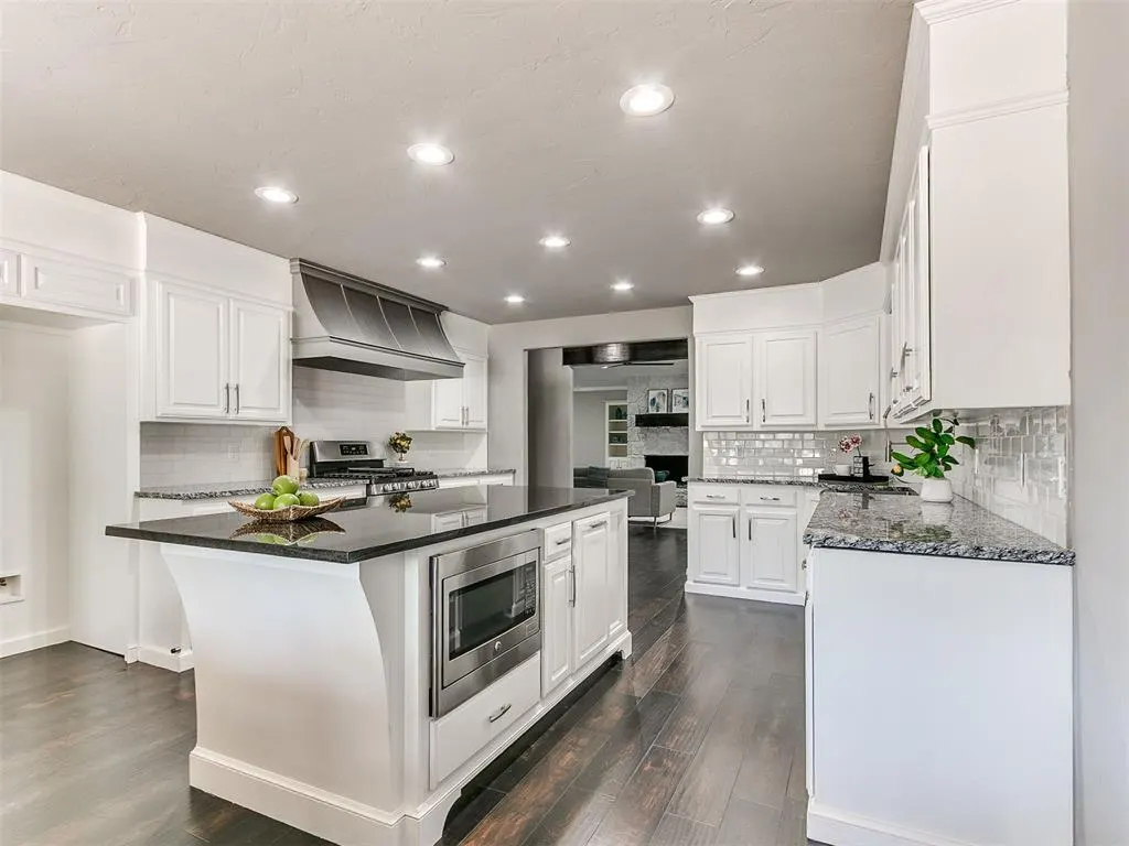Photo 12 — 2725 NW 58th Street, Oklahoma City, OK 73112