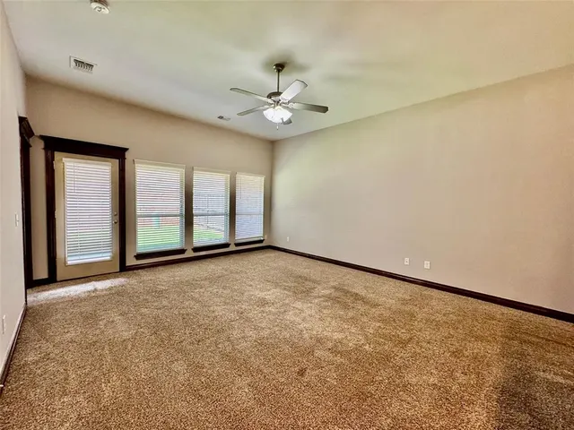 Photo 7 — 18123 Manera Way, Edmond, OK 73012