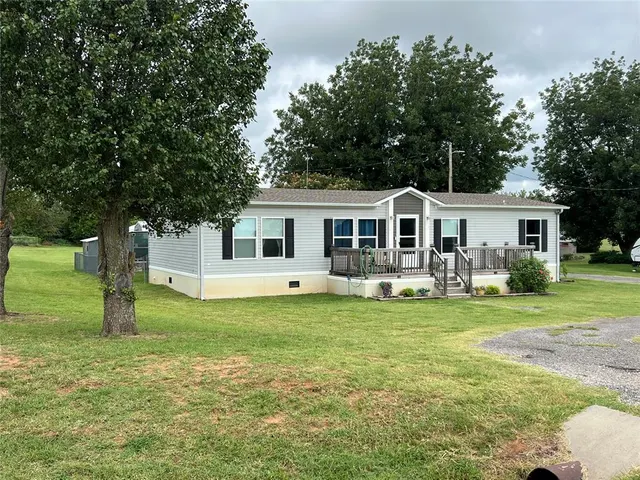 Photo 4 — 314 Walter Way, Anadarko, OK 73005