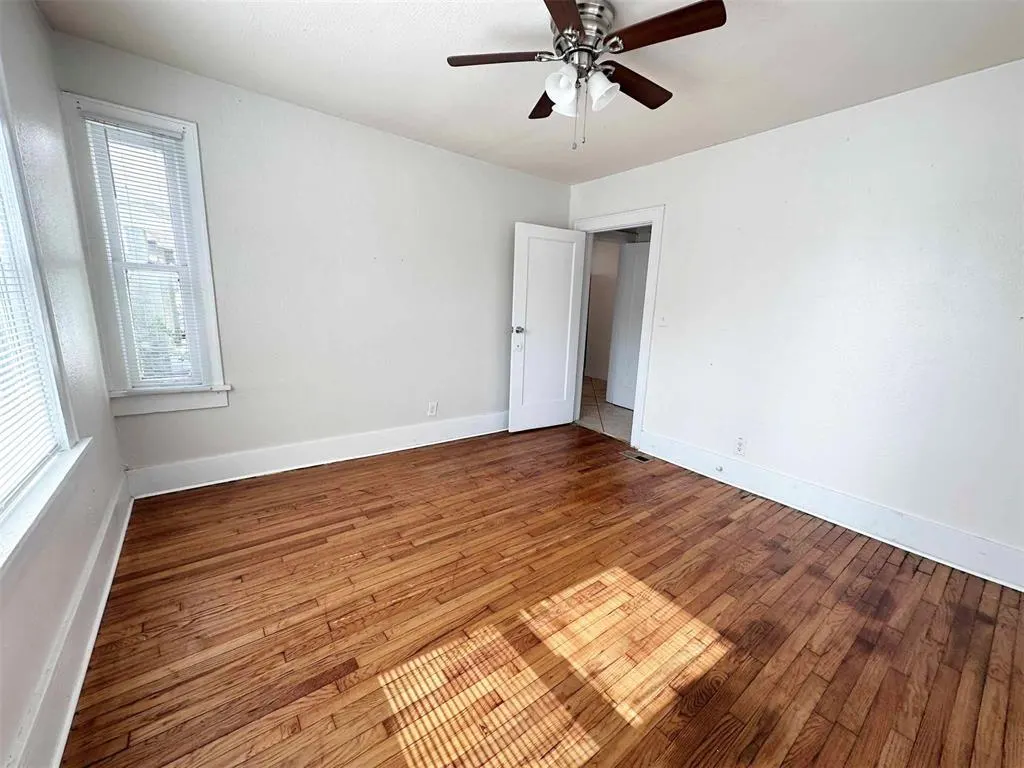 Photo 12 — 2305 NW 15th Street B, Oklahoma City, OK 73107