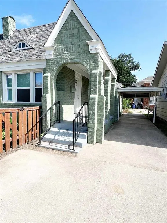 Front exterior — 2305 NW 15th Street B, Oklahoma City, OK 73107