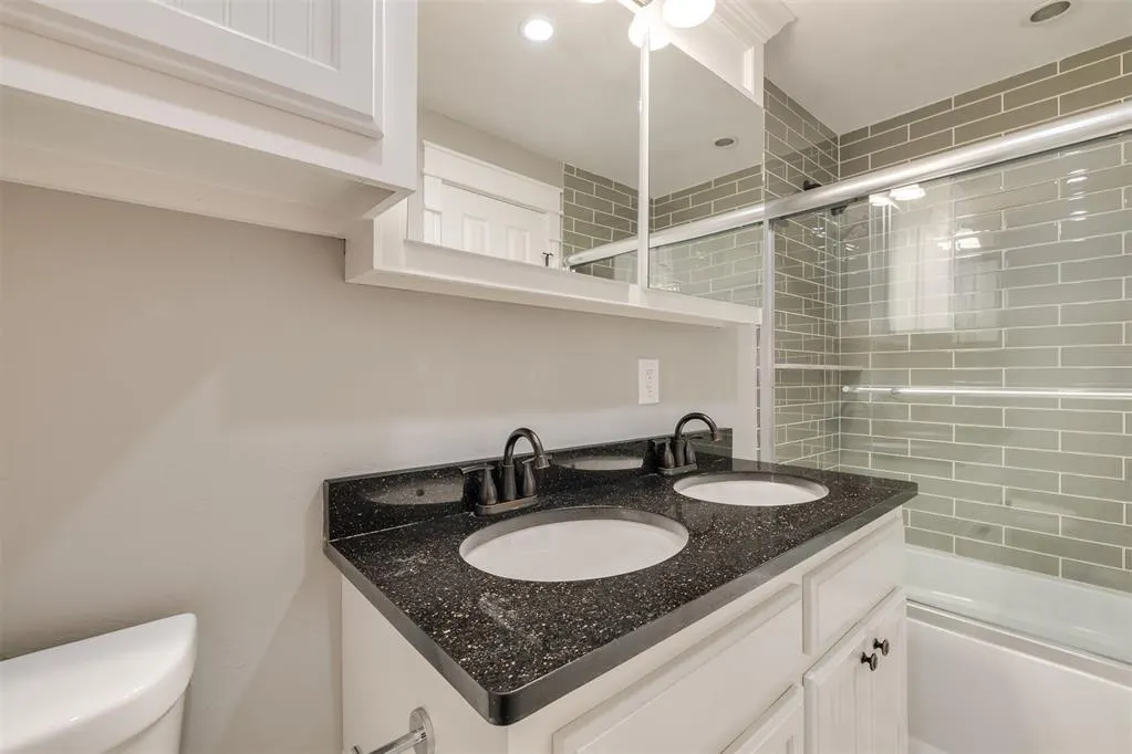 Photo 20 — 2725 NW 68th Street, Oklahoma City, OK 73116