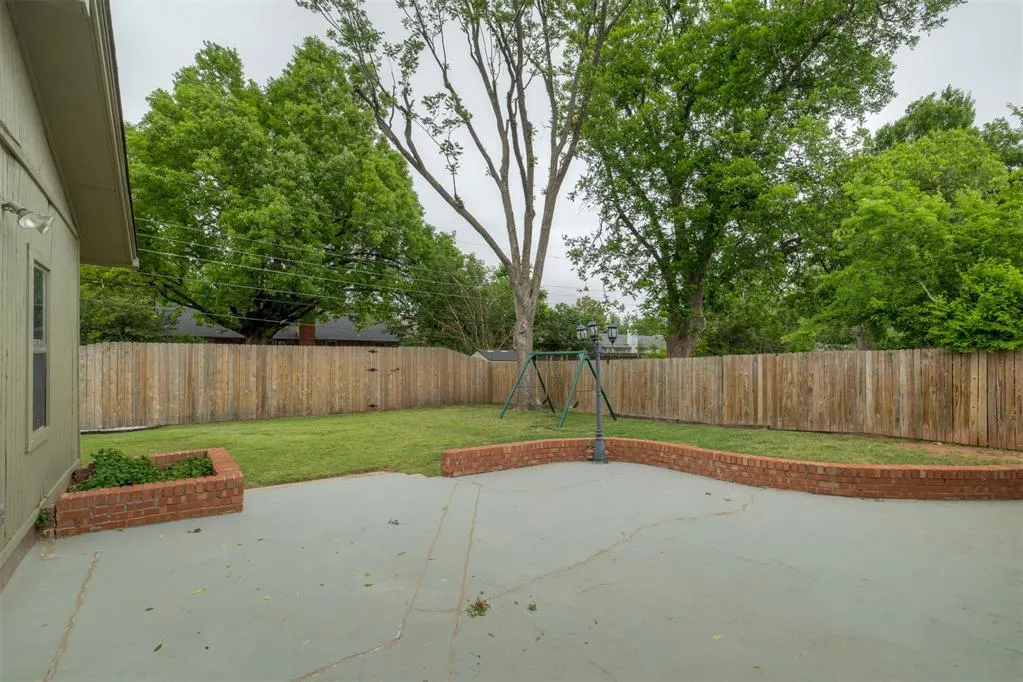 Photo 38 — 2725 NW 68th Street, Oklahoma City, OK 73116