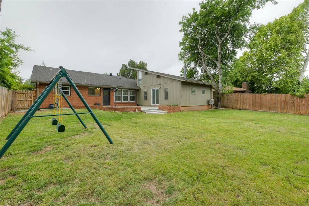 Photo 40 — 2725 NW 68th Street, Oklahoma City, OK 73116