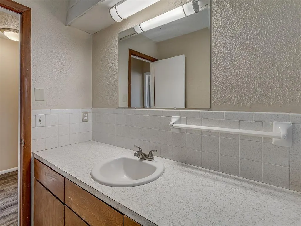 Photo 10 — 600 E Johnson Street 600, Norman, OK 73071