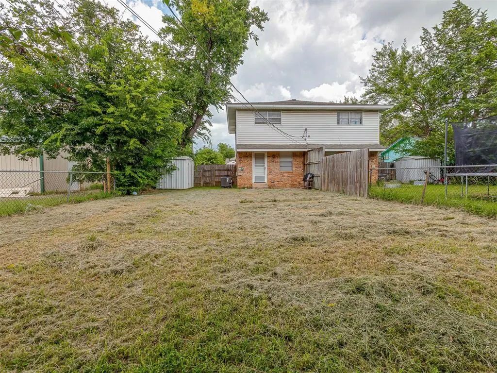 Photo 13 — 600 E Johnson Street 600, Norman, OK 73071