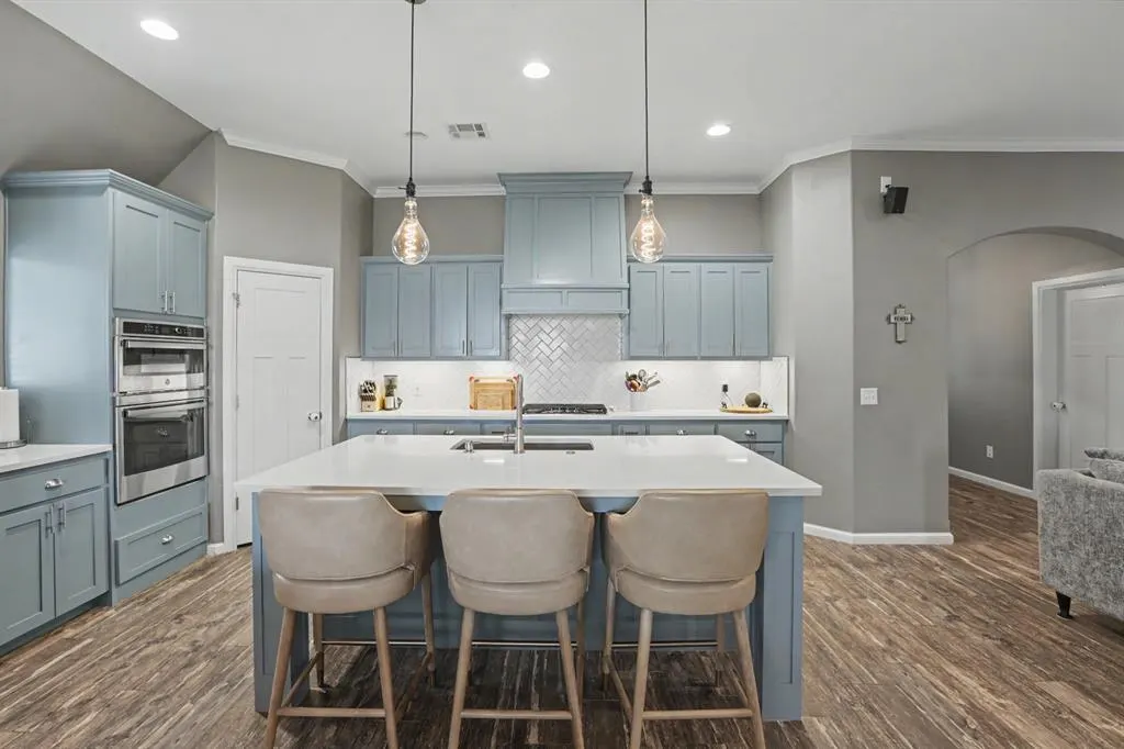 Photo 3 — 6233 Beverly Hills Drive, Edmond, OK 73034
