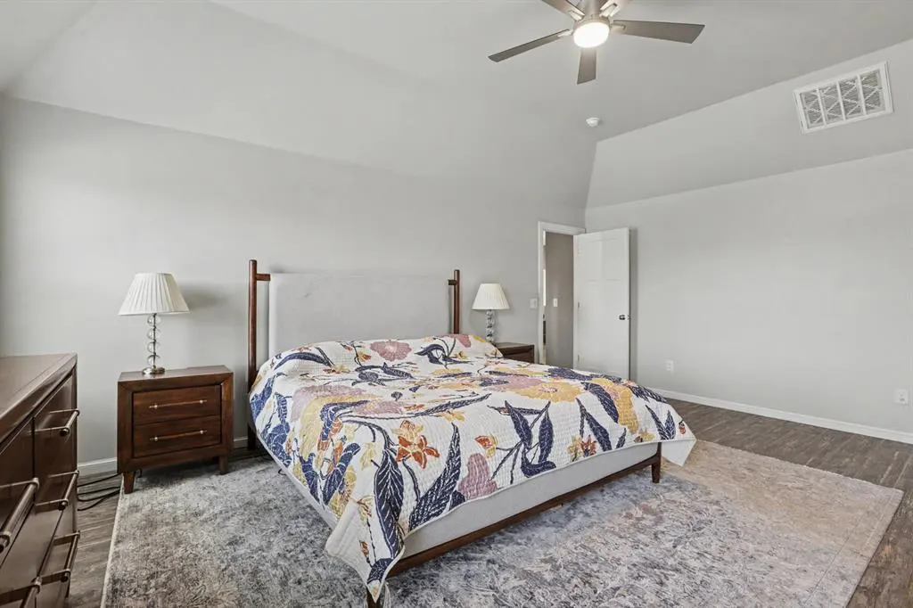 Photo 12 — 6233 Beverly Hills Drive, Edmond, OK 73034