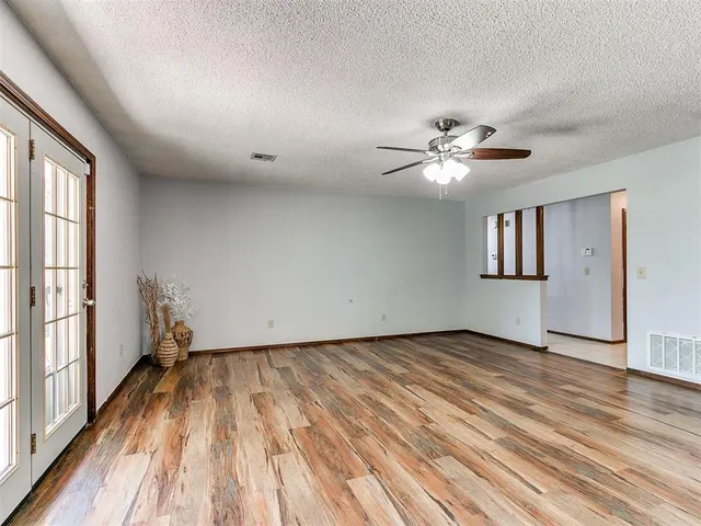 Photo 5 — 8304 Lance Drive, Oklahoma City, OK 73132