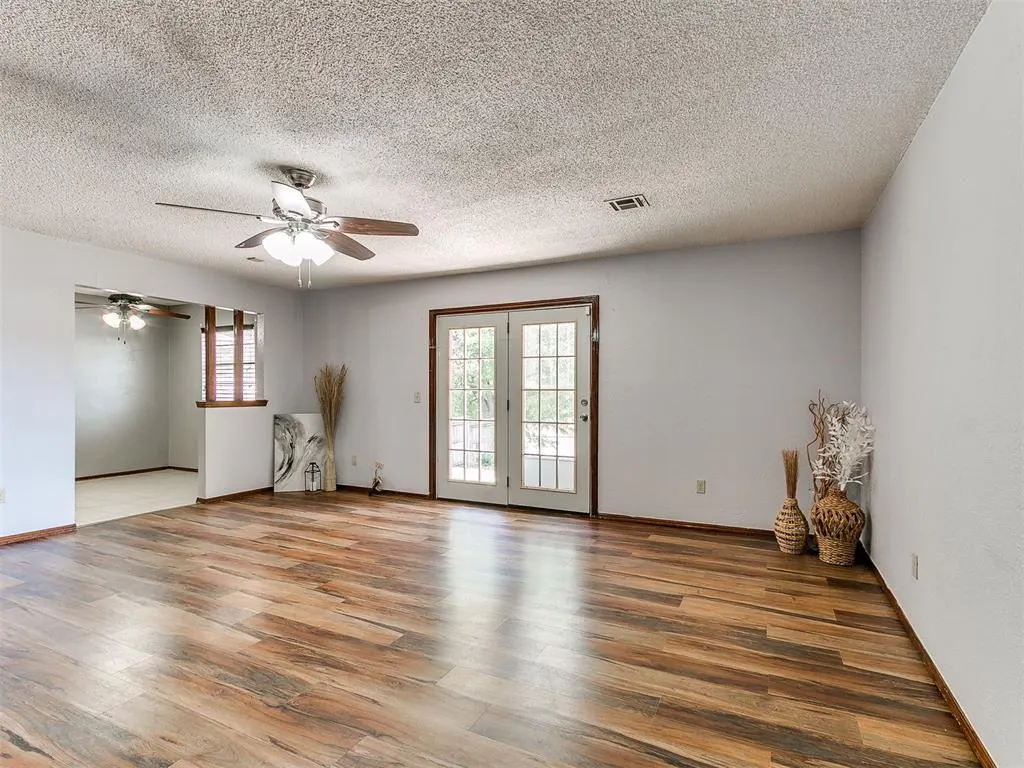 Photo 4 — 8304 Lance Drive, Oklahoma City, OK 73132