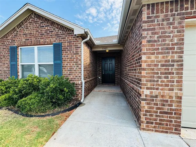 Photo 2 — 5303 Nicole Drive, Tuttle, OK 73089