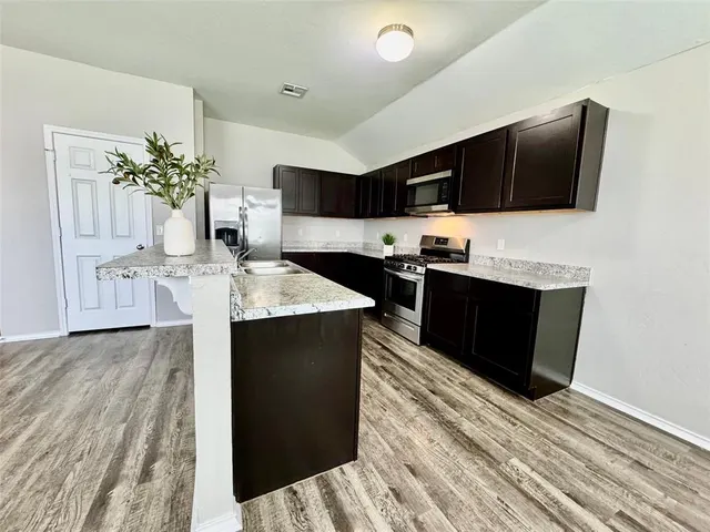 Photo 7 — 5303 Nicole Drive, Tuttle, OK 73089