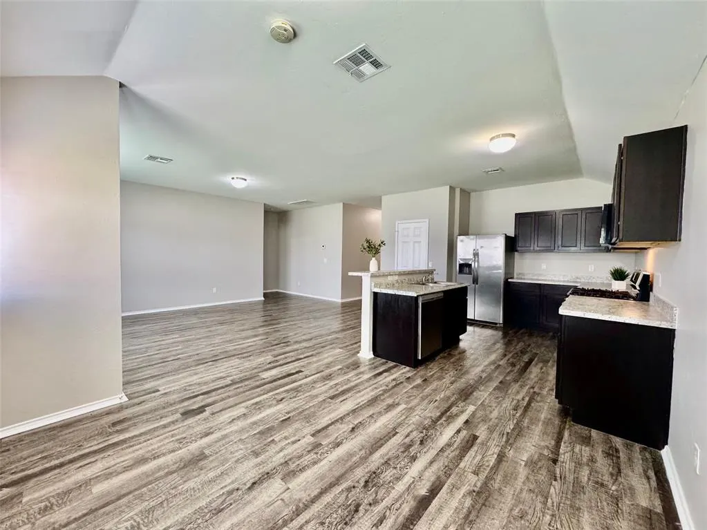 Photo 8 — 5303 Nicole Drive, Tuttle, OK 73089