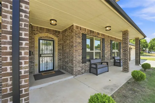Photo 3 — 600 Del Haven Drive, Del City, OK 73115