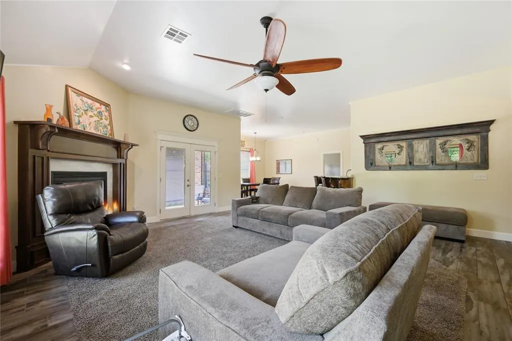 Photo 11 — 600 Del Haven Drive, Del City, OK 73115