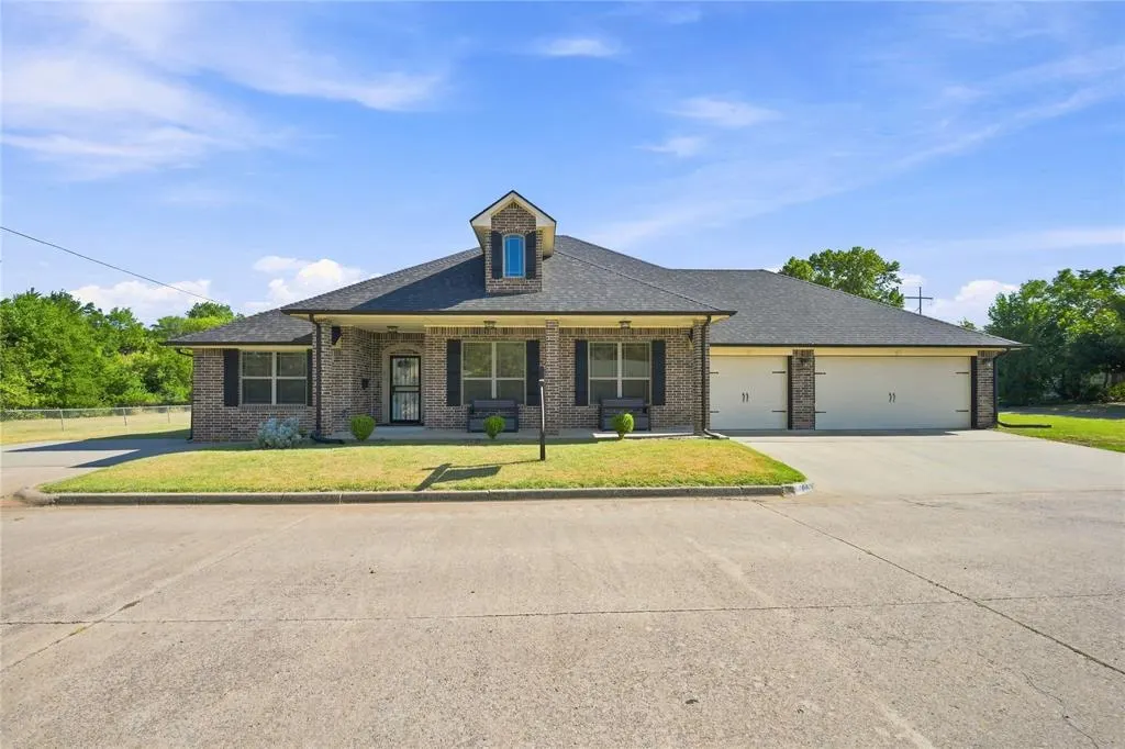 Front exterior — 600 Del Haven Drive, Del City, OK 73115