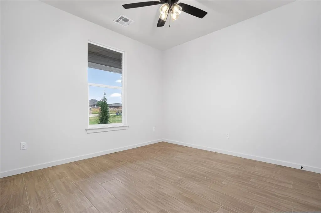 Photo 4 — 1429 Buckhorn Place, Tuttle, OK 73089