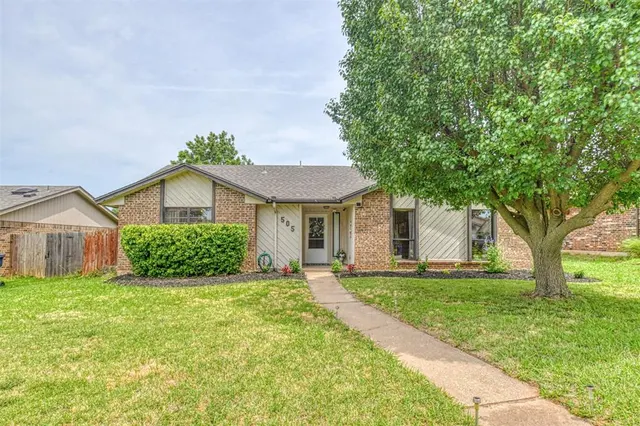 Front exterior — 505 NW 138th Street, Edmond, OK 73013