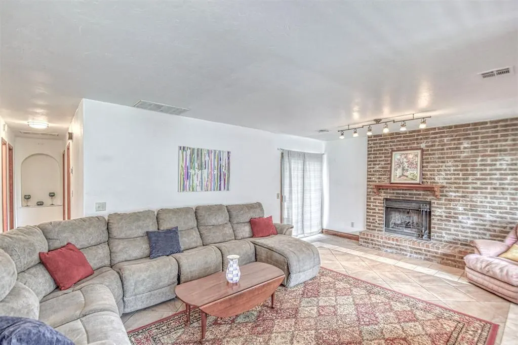 Photo 9 — 505 NW 138th Street, Edmond, OK 73013